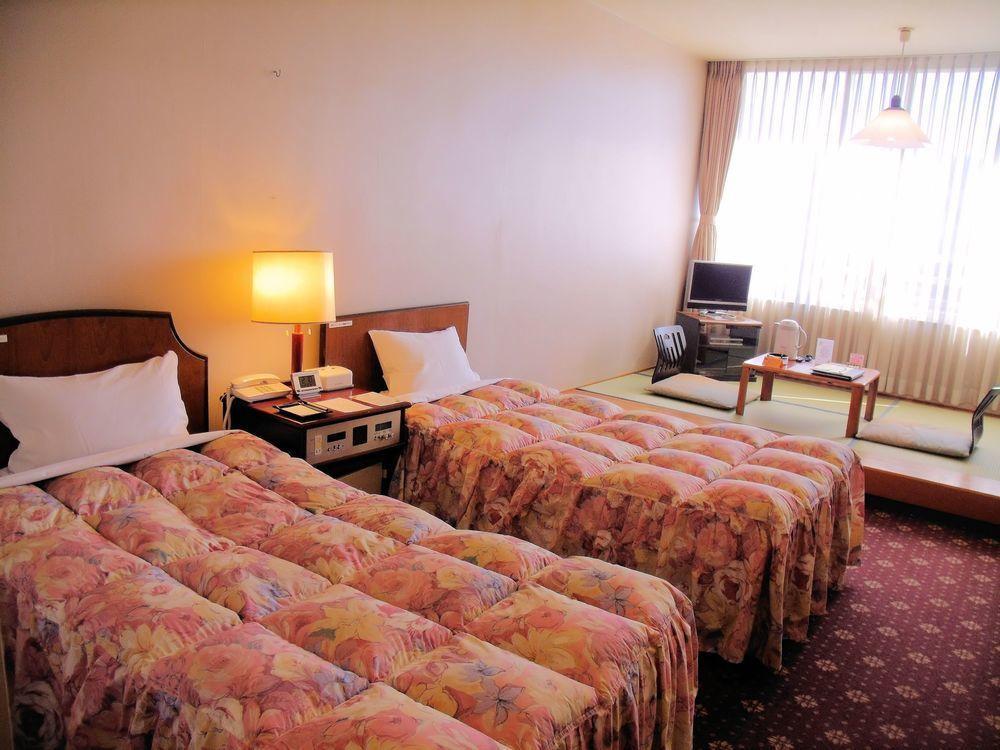 Dogo Hotel Mielparque Matsuyama Matsuyama  Exteriör bild